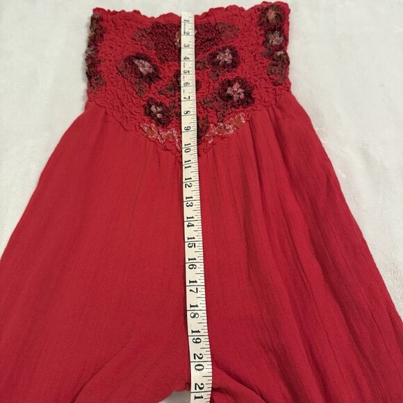 Free People Karan Strapless Smocked Jumpsuit Romper Red Size XS Boho Floral - Picture 13 of 15
